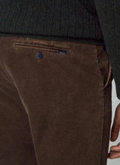Hackett London SLIM FIT KENSINGTON CORDUROY CHINOS -Hackett London Shop HM212504 899 05 MO