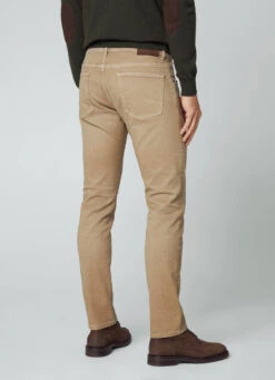 Hackett London SLIM FIT PIGMENT TWILL JEANS 10 Hackett London SLIM FIT PIGMENT TWILL JEANS -Hackett London Shop HM212512 855 04 MO