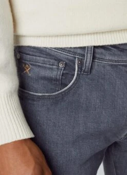 Hackett London SLIM FIT GREY POWERFLEX JEANS -Hackett London Shop HM212519 945 03 MO