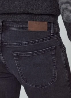 Hackett London SLIM FIT BLACK WASH JEANS -Hackett London Shop HM212520 999 05 MO