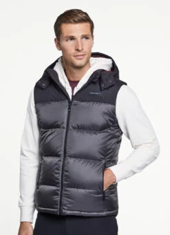 Hackett London HACKETT SPORT TWO-TONE PUFFER GILET 15 Hackett London HACKETT SPORT TWO-TONE PUFFER GILET -Hackett London Shop HM403009 987 04 MO