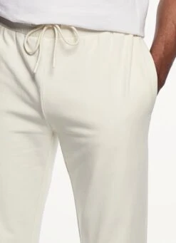 Hackett London HIGH RELIEF LOGO JOGGERS -Hackett London Shop HM581105 814 03 MO