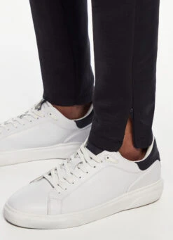 Hackett London ASTON MARTIN SLIM FIT HYBRID JOGGERS -Hackett London Shop HM581159 999 06 MO