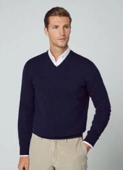 Hackett London V-NECK WOOL BLEND JUMPER